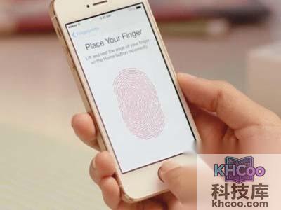 出个剪刀手也中招了?黑客用照片复制指纹吓人