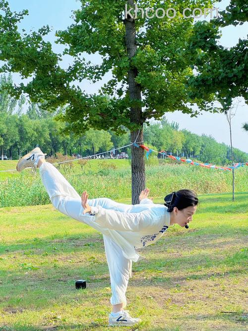 弱光下体育摄影有什么技巧