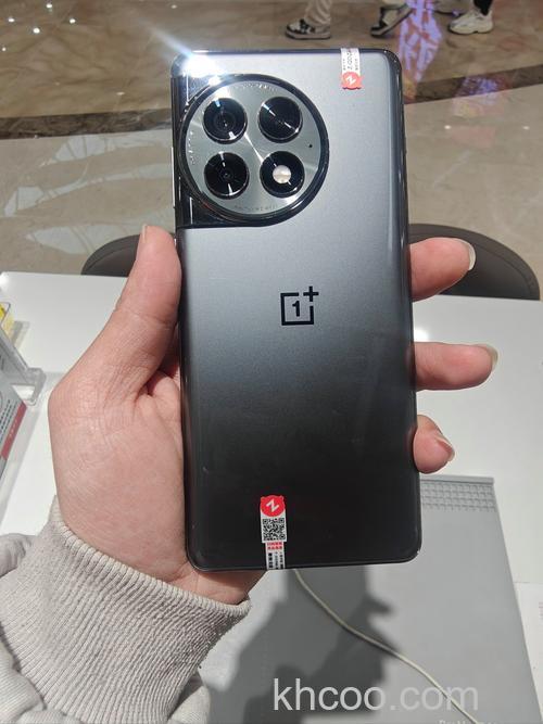 一加Ace2Pro中框是金属还是塑料的【详细介绍】