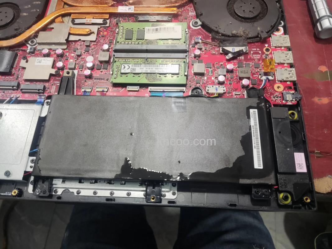 华硕X54HR系列弄脏屏幕和键盘怎么办