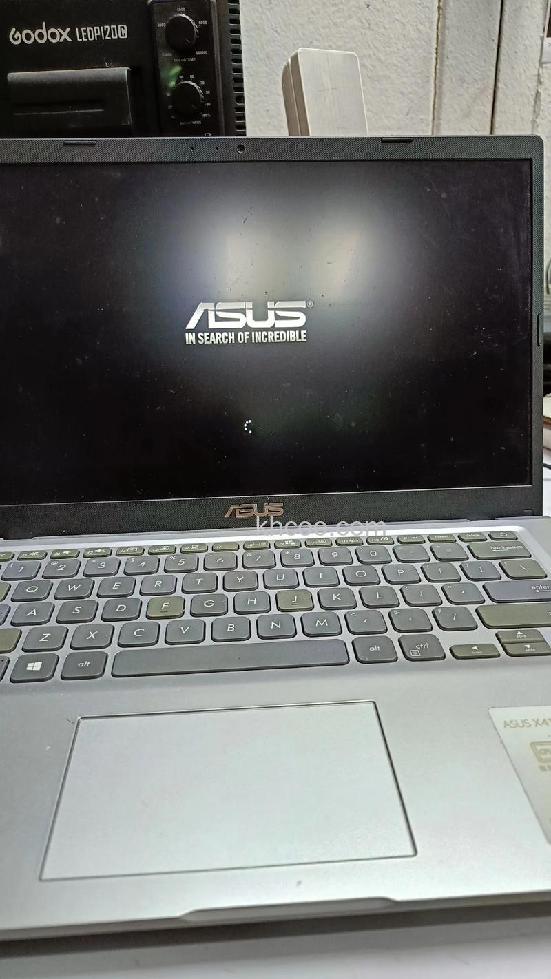 华硕S400CA系列LCD亮点的直接坏处是什么