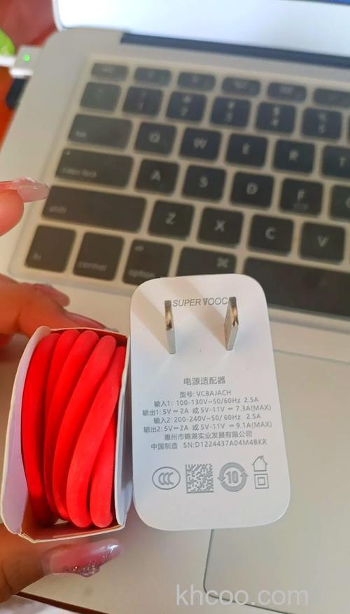 一加budsPro有几种充电方面-有无线充电吗