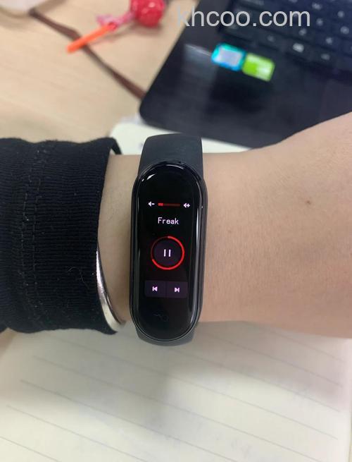 小米手环5怎么放音乐-怎么拍照