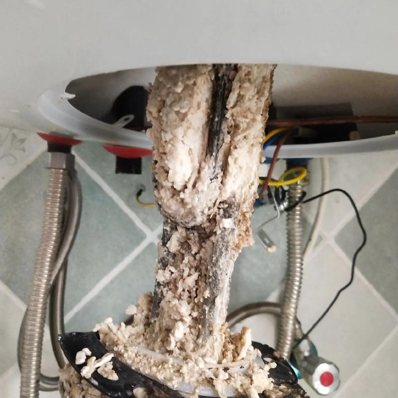 阳台壁挂式太阳能如何清洗 阳台壁挂式太阳能清洗方法【详解】