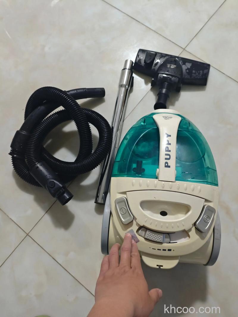 小狗吸尘器D-928设计怎么样 小狗吸尘器D-928特点介绍【详解】