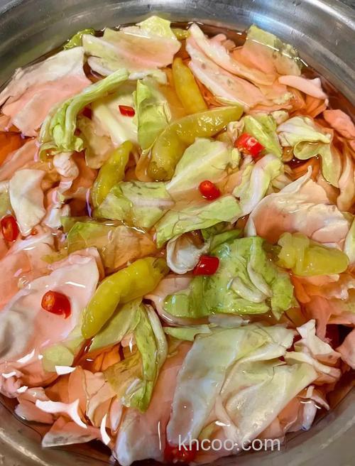 什么做才能让泡菜更好吃，加什么料比较好？