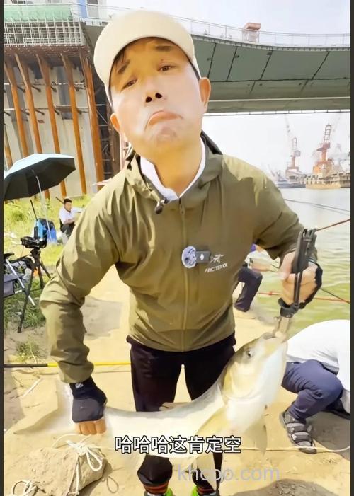 天元邓刚单月涨粉千万，钓鱼竟成抖音最受欢迎休闲运动？(钓鱼侯成胜)