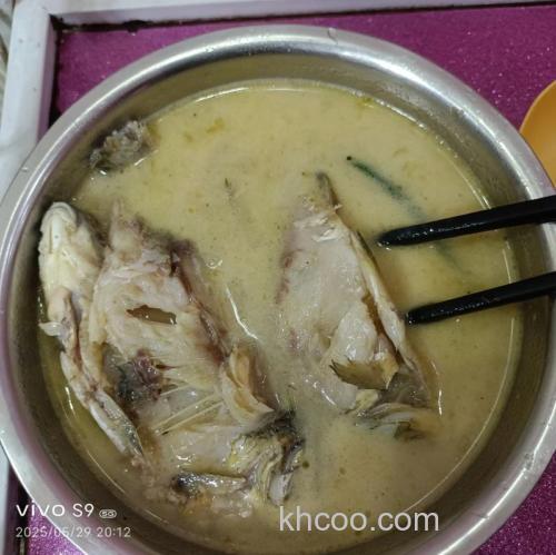 榴莲壳和鲫鱼熬汤做法 鲫鱼和榴莲壳应该怎么熬汤