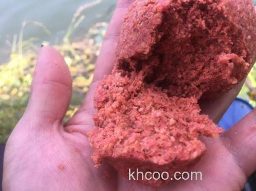 爆炸钩饵料要不要加拉丝粉？