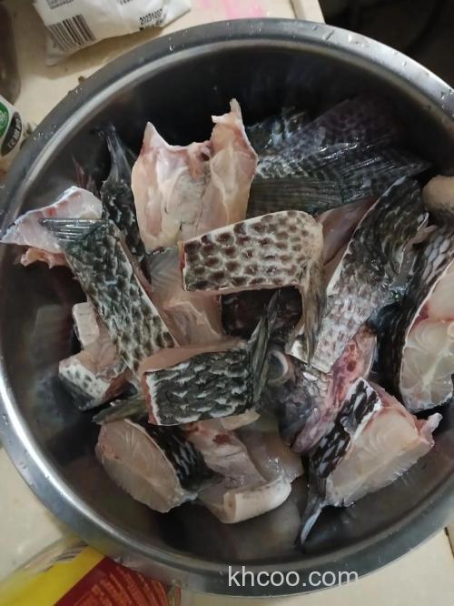 酸木瓜鲤鱼汤的家常做法？