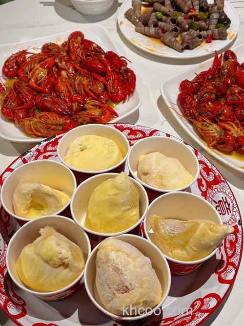 小龙虾和榴莲可以一起吃吗