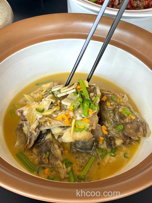 榴莲壳炖鱼头的做法？