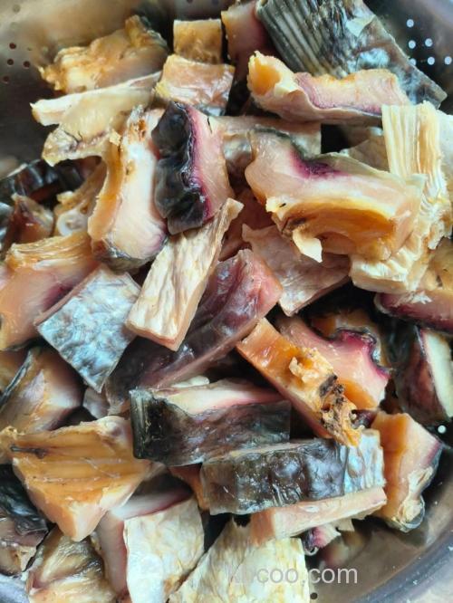 什么鱼最爱吃高粱酒糟？