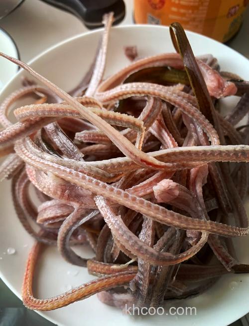 黄鳝骨头汤可以加鲫鱼吗？