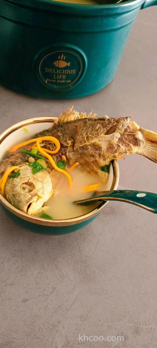 虫草花可以和酸菜鲫鱼一起炖吗？