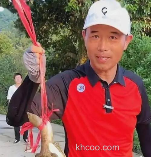 在我国，像邓刚那样靠钓鱼赚钱养家的人，到底有多少呢？