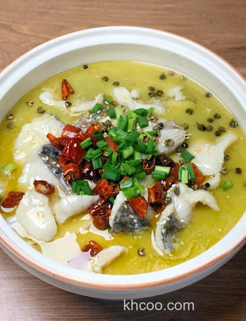 鲤鱼烧酸菜做法？