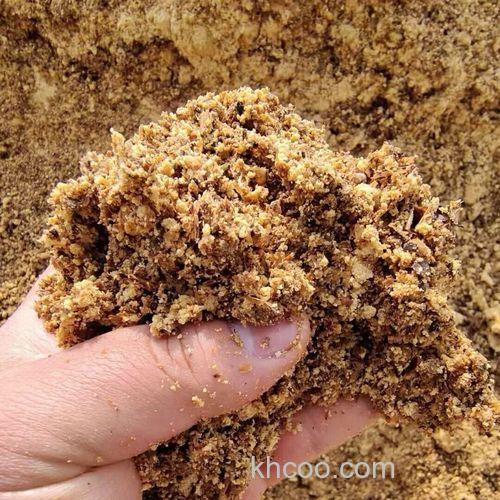 做窝料用粗麸皮还是细麸皮？