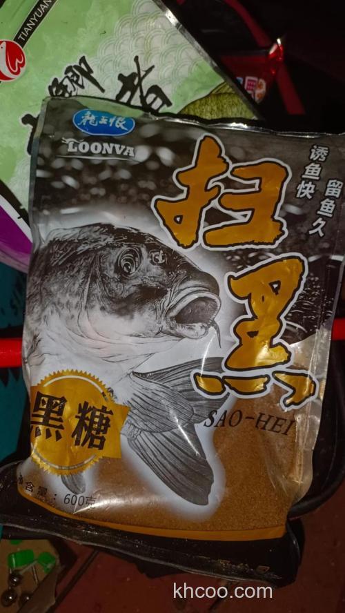 黑坑钓鲤鱼用什么饵料最好，用什么鱼竿最好