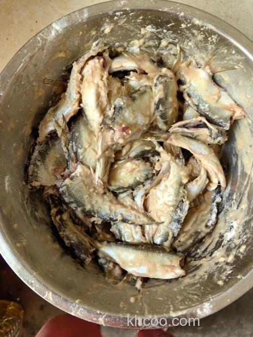 油炸鲤鱼怎么做才酥脆？