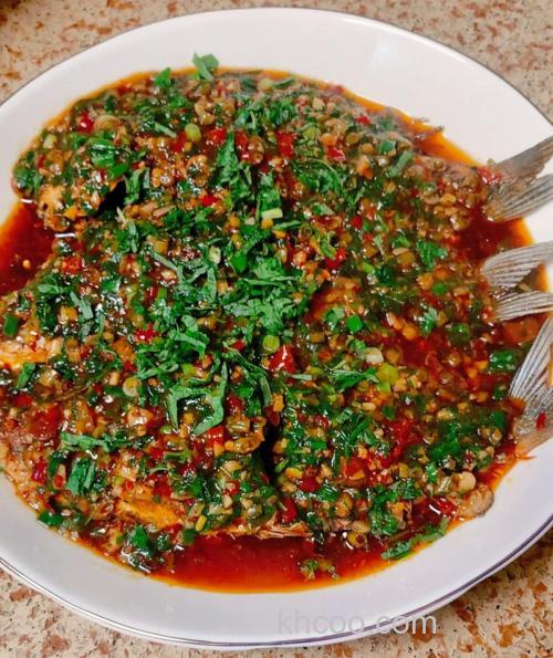 荷香鲫鱼正宗四川做法？