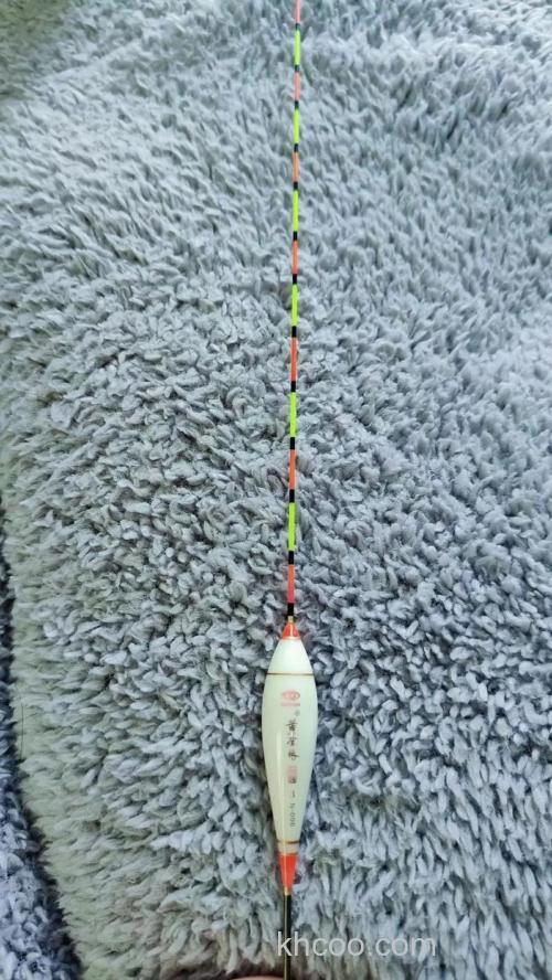 钓鱼看漂伤眼睛吗?