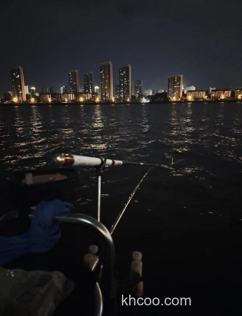 夜钓水面起雾了好钓鱼吗?