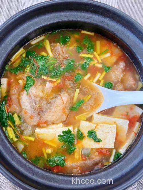 小炸鱼酸汤的家常做法？