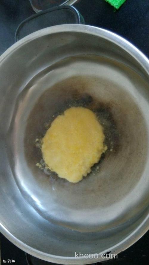 自制鸡蛋＋白面+蜂蜜饵料，附钩力强又耐泡