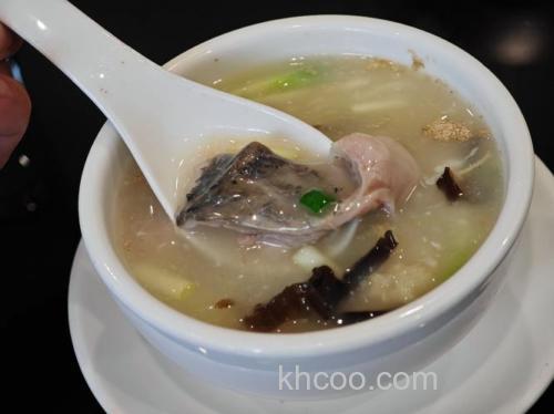 清蒸鲫鱼肉饼汤的做法？