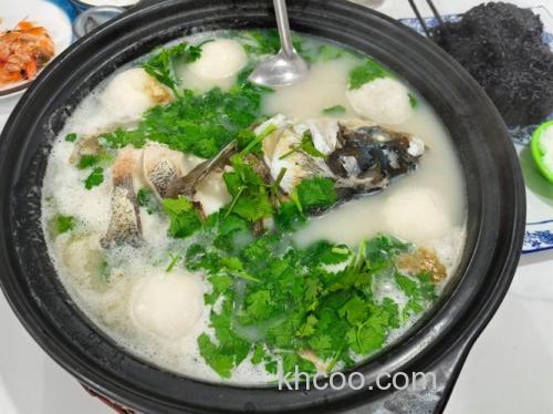 榴莲可以炖鱼头汤吗？