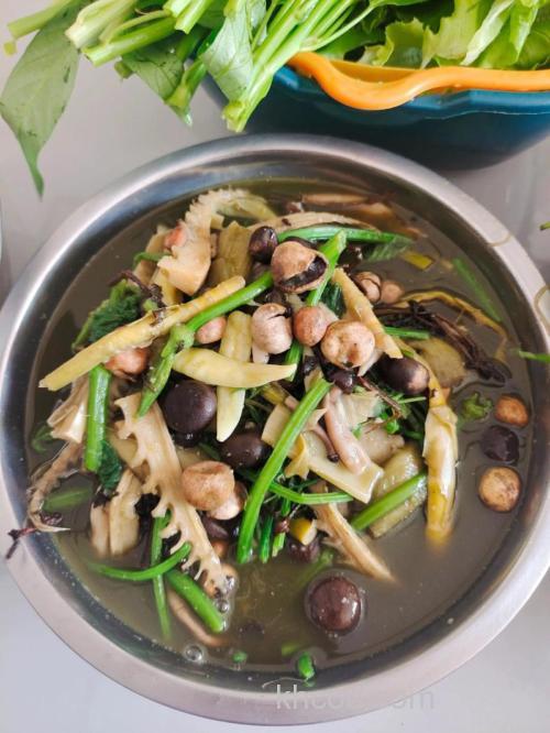 别道参，巴西菇，尤鱼，瘦肉能混在一起煮吗？