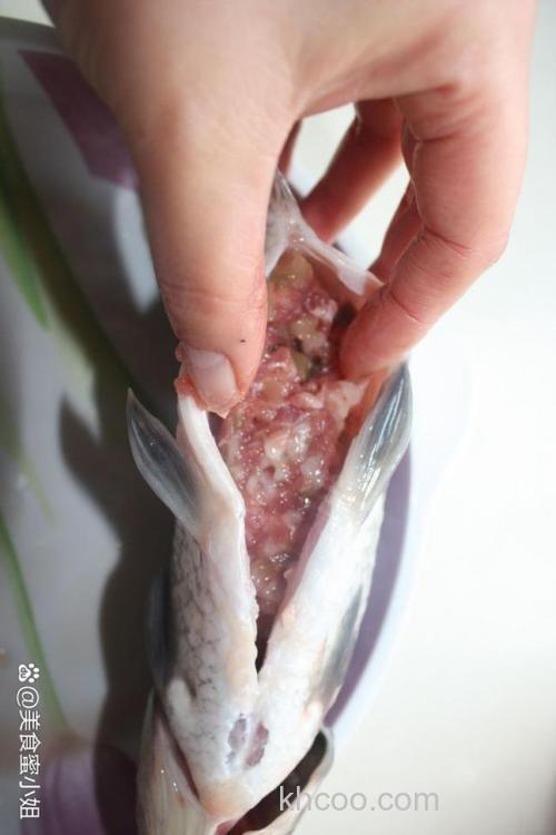 猪肉不能和鲫鱼同吃吗？