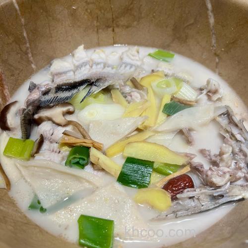 上鱼汤的做法？