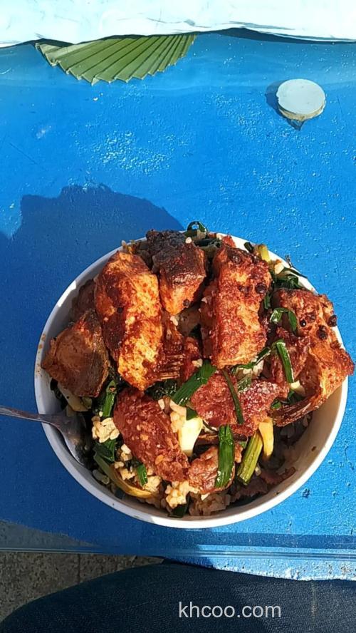 糍粑鱼煲仔饭做法？