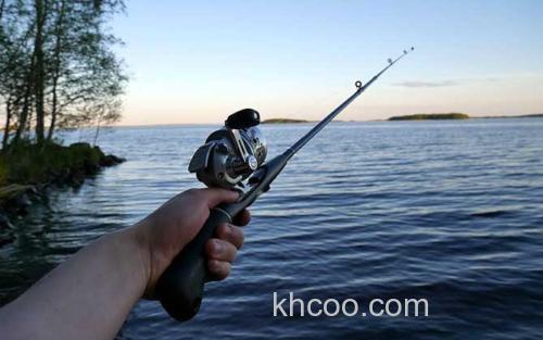 海钓如何抛竿_1