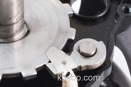 无惧巨物 ABU GARCIA 2025 NEW BEAST 300/400 LP 大物水滴轮_6