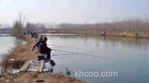 长江野钓技巧大揭秘！选对钓位，季节变化巧应对，收获满满